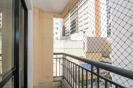 Apartamento à venda com 54m², 2 quartos e 1 vaga Apartamento à venda com 54m², 2 quartos e 1 vagaVaranda