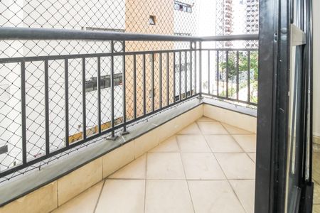 Apartamento à venda com 54m², 2 quartos e 1 vaga Apartamento à venda com 54m², 2 quartos e 1 vagaVaranda