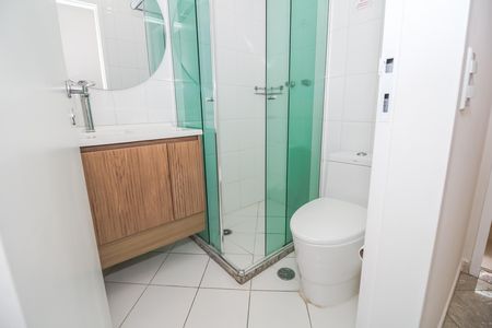 Apartamento à venda com 54m², 2 quartos e 1 vaga Apartamento à venda com 54m², 2 quartos e 1 vagaBanheiro social