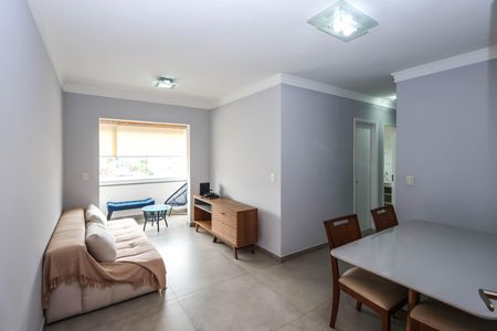 Sala de apartamento à venda com 2 quartos, 65m² em Vila Gumercindo, São Paulo