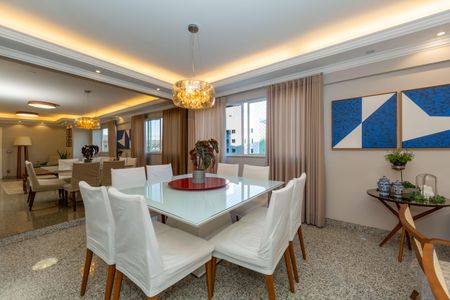 Apartamento para alugar com 140m², 4 quartos e 5 vagasSala