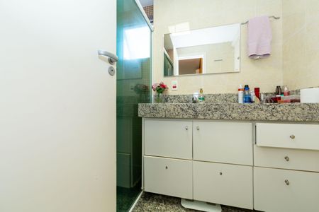 Apartamento para alugar com 140m², 4 quartos e 5 vagasBanheiro da Suíte