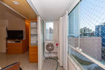 Apartamento para alugar com 140m², 4 quartos e 5 vagasVaranda da Suíte