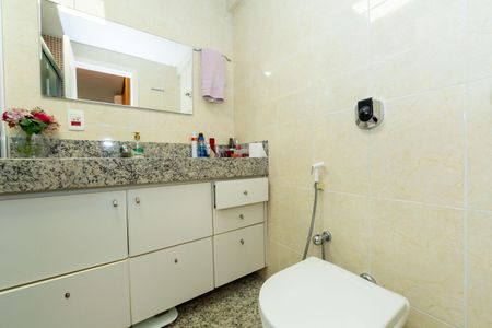 Apartamento para alugar com 140m², 4 quartos e 5 vagasBanheiro da Suíte