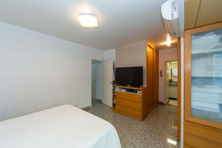 Apartamento para alugar com 140m², 4 quartos e 5 vagasSuíte