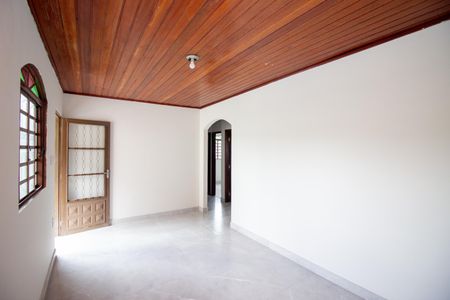 Casa à venda com 180m², 3 quartos e 1 vagaSala