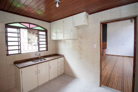 Casa à venda com 180m², 3 quartos e 1 vagaCozinha e Área de Serviço