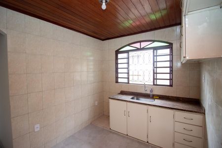 Casa à venda com 180m², 3 quartos e 1 vagaCozinha e Área de Serviço