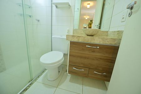 Apartamento para alugar com 71m², 2 quartos e 1 vaga Apartamento para alugar com 71m², 2 quartos e 1 vagaBanheiro da Suíte