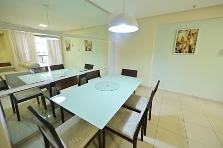 Apartamento para alugar com 71m², 2 quartos e 1 vaga Apartamento para alugar com 71m², 2 quartos e 1 vagaSala