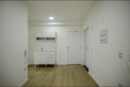 Sala de kitnet/studio para alugar com 1 quarto, 59m² em Vila Mangalot, São Paulo