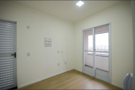Sala de kitnet/studio para alugar com 1 quarto, 59m² em Vila Mangalot, São Paulo