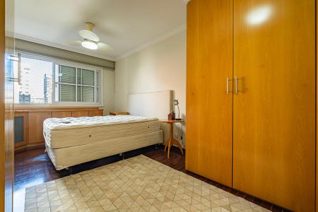 Apartamento à venda com 130m², 3 quartos e 1 vaga Apartamento à venda com 130m², 3 quartos e 1 vagaSuíte