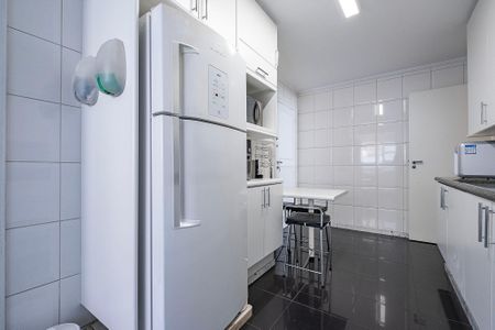 Apartamento à venda com 130m², 3 quartos e 1 vaga Apartamento à venda com 130m², 3 quartos e 1 vagaCozinha