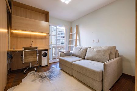 Apartamento à venda com 130m², 3 quartos e 1 vaga Apartamento à venda com 130m², 3 quartos e 1 vagaSala