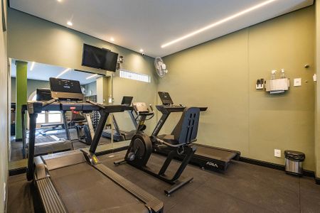 Apartamento à venda com 130m², 3 quartos e 1 vaga Apartamento à venda com 130m², 3 quartos e 1 vagaAcademia