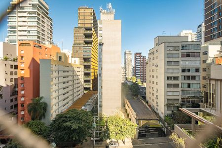 Apartamento à venda com 130m², 3 quartos e 1 vaga Apartamento à venda com 130m², 3 quartos e 1 vagaSala - VIsta