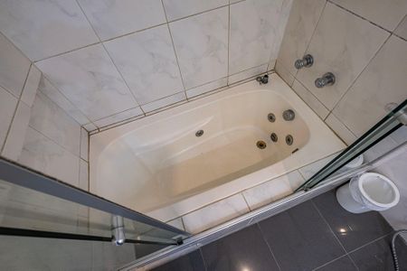 Apartamento à venda com 130m², 3 quartos e 1 vaga Apartamento à venda com 130m², 3 quartos e 1 vagaSuíte
