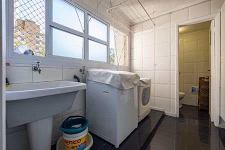 Apartamento à venda com 130m², 3 quartos e 1 vaga Apartamento à venda com 130m², 3 quartos e 1 vagaÁrea de Serviço