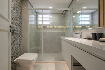 Apartamento à venda com 130m², 3 quartos e 1 vaga Apartamento à venda com 130m², 3 quartos e 1 vagaBanheiro