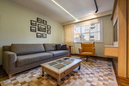 Apartamento à venda com 130m², 3 quartos e 1 vaga Apartamento à venda com 130m², 3 quartos e 1 vagaSala