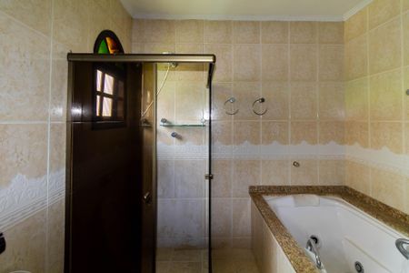 Casa para alugar com 377m², 3 quartos e 4 vagasBanheiro da Suíte