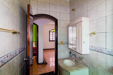 Casa para alugar com 377m², 3 quartos e 4 vagasBanheiro 2