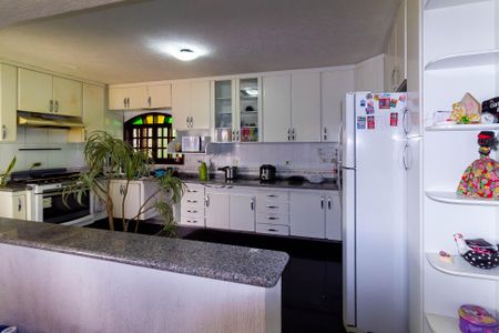 Casa para alugar com 377m², 3 quartos e 4 vagasCozinha