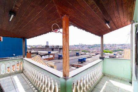 Varanda de casa para alugar com 3 quartos, 377m² em Vila Alzira, São Paulo