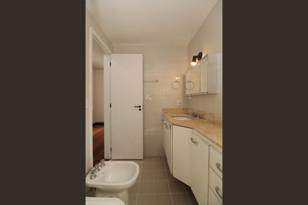 Apartamento para alugar com 108m², 3 quartos e 2 vagasBanheiro da Suíte