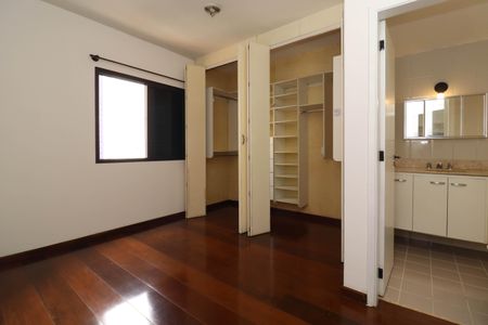 Apartamento para alugar com 108m², 3 quartos e 2 vagasSuíte