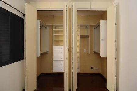 Apartamento para alugar com 108m², 3 quartos e 2 vagasSuíte