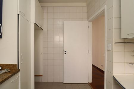 Apartamento para alugar com 108m², 3 quartos e 2 vagasCozinha