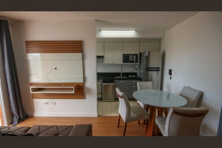 Apartamento para alugar com 55m², 2 quartos e 1 vaga Apartamento para alugar com 55m², 2 quartos e 1 vagaSala