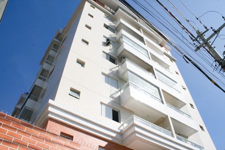 Apartamento para alugar com 55m², 2 quartos e 1 vaga Apartamento para alugar com 55m², 2 quartos e 1 vagaFachada