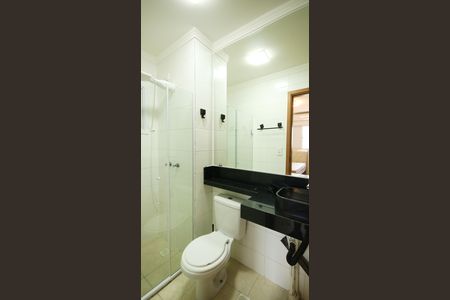 Apartamento para alugar com 55m², 2 quartos e 1 vaga Apartamento para alugar com 55m², 2 quartos e 1 vagaBanheiro da Suíte 1
