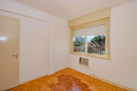 Quarto 1 de apartamento para alugar com 2 quartos, 65m² em Boa Vista, Porto Alegre