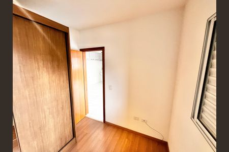 Apartamento à venda com 77m², 2 quartos e 2 vagasQuarto 2
