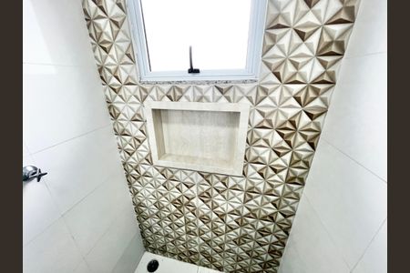 Apartamento à venda com 77m², 2 quartos e 2 vagasBanheiro