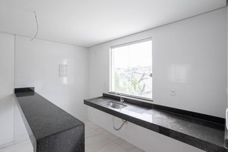 Casa à venda com 150m², 3 quartos e 2 vagas Casa à venda com 150m², 3 quartos e 2 vagasSala/Cozinha