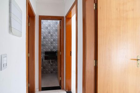 Casa à venda com 150m², 3 quartos e 2 vagas Casa à venda com 150m², 3 quartos e 2 vagasCorredor