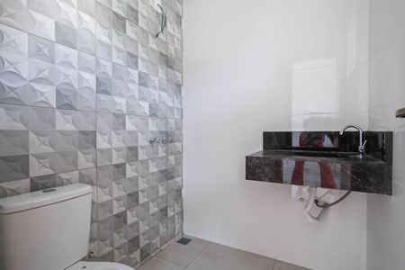 Casa à venda com 150m², 3 quartos e 2 vagas Casa à venda com 150m², 3 quartos e 2 vagasBanheiro da suíte