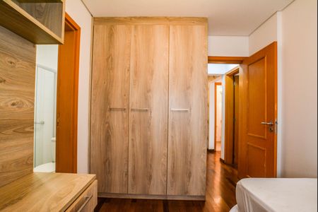 Apartamento à venda com 127m², 3 quartos e 3 vagasSuíte 2