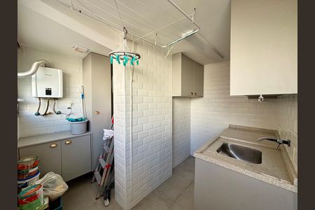 Lavanderia de apartamento para alugar com 2 quartos, 94m² em Cerqueira César, São Paulo
