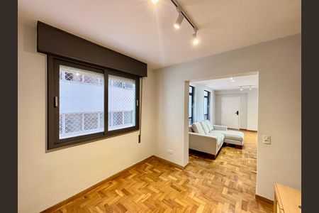 Quarto 1  de apartamento para alugar com 2 quartos, 94m² em Cerqueira César, São Paulo
