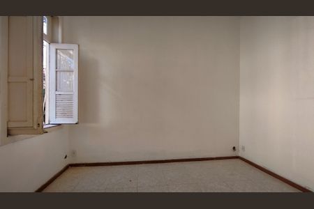 Casa à venda com 65m², 2 quartos e sem vagaSala