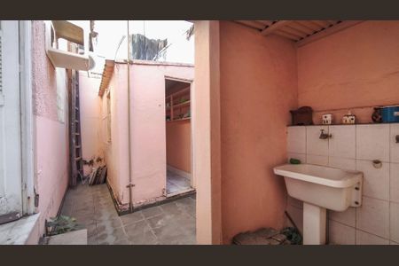 Casa à venda com 65m², 2 quartos e sem vagaÁrea de Serviço