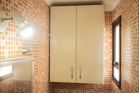 Apartamento para alugar com 80m², 3 quartos e 2 vagasBanheiro de Serviço