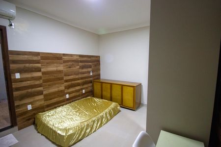 Casa de condomínio para alugar com 100m², 1 quarto e 1 vagaSala/Quarto