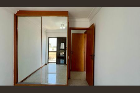 Apartamento à venda com 61m², 2 quartos e 2 vagasQuarto